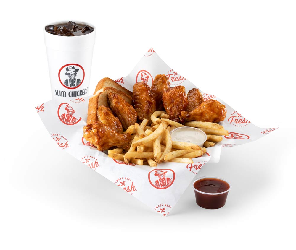 Slim Chickens 8 Wing Meal